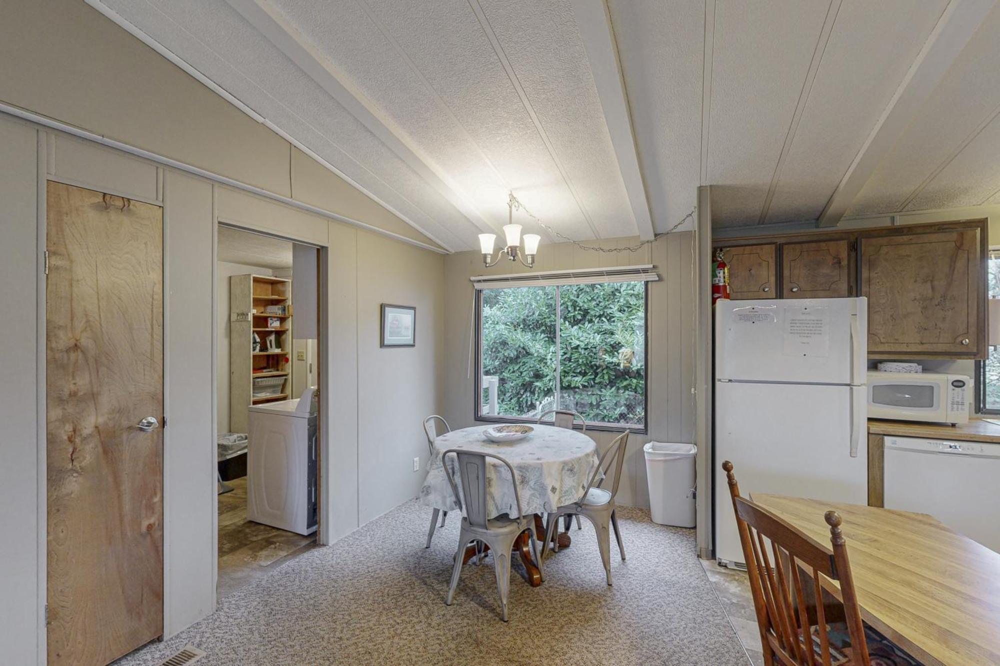 Villa Columbus Empire House Coos Bay Exterior foto